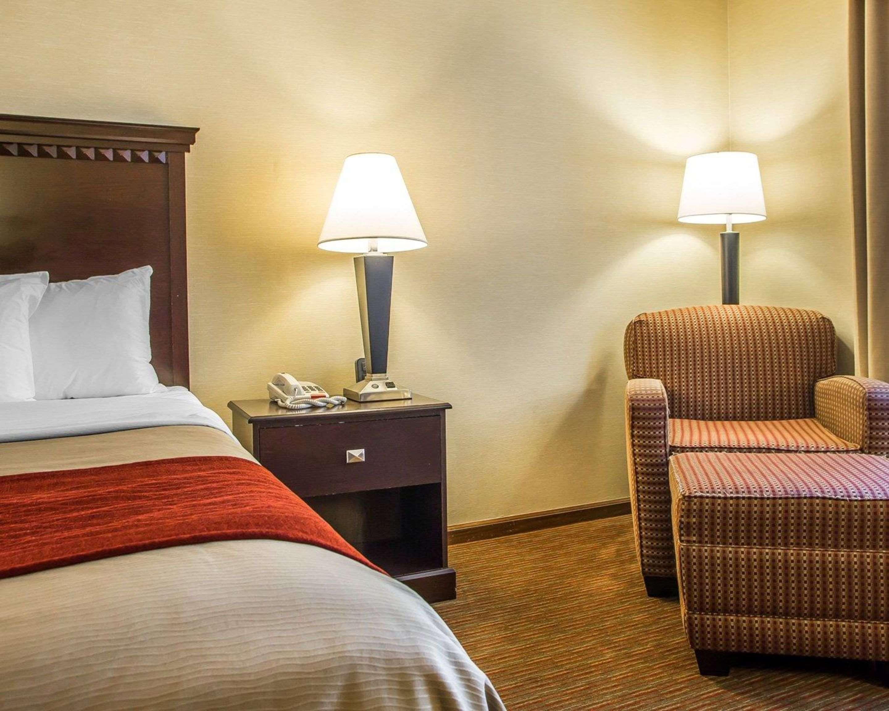Quality Inn Greenville North Buitenkant foto