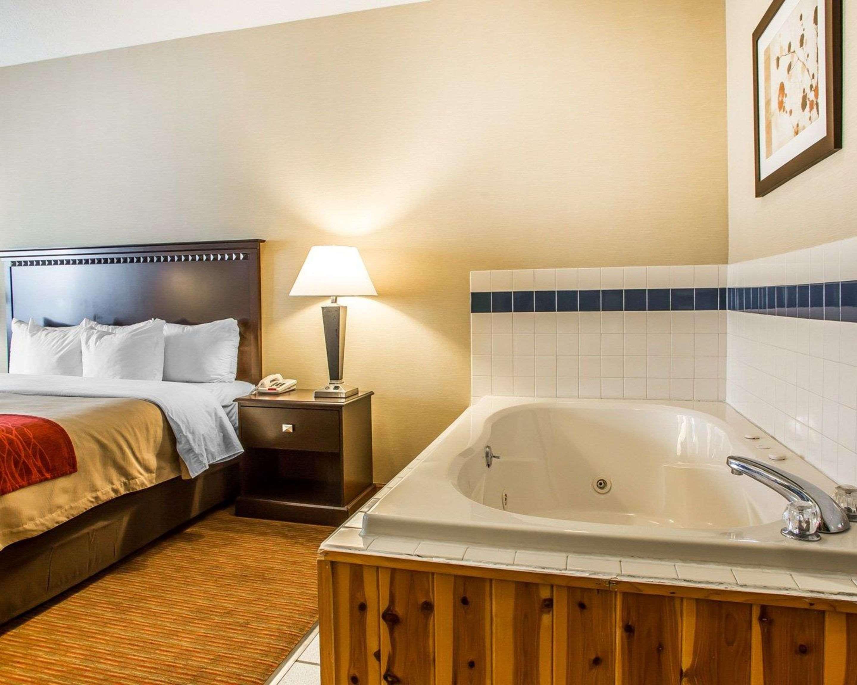 Quality Inn Greenville North Buitenkant foto